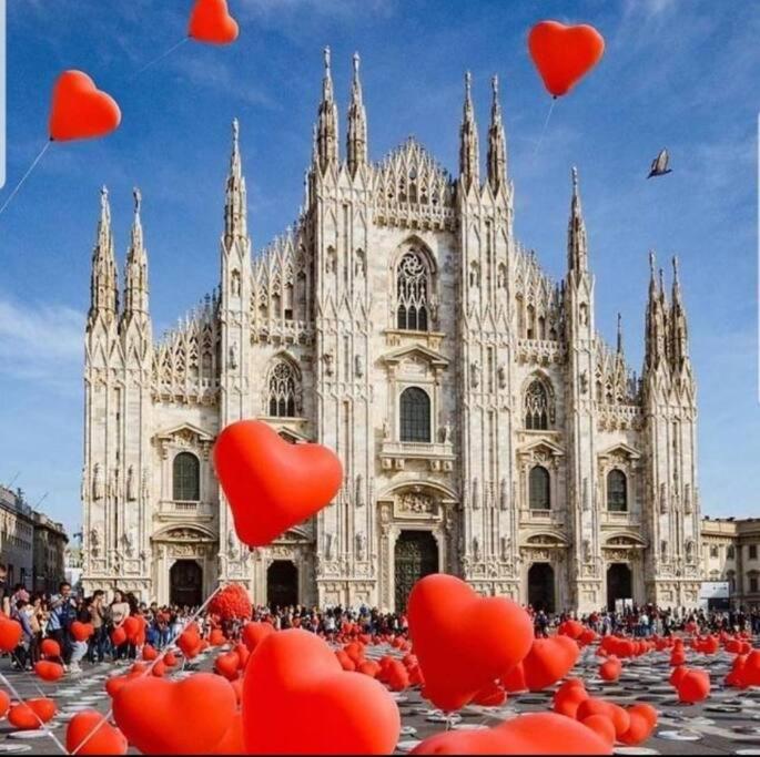 Lux Apartment Milano Metro M2 Luaran gambar