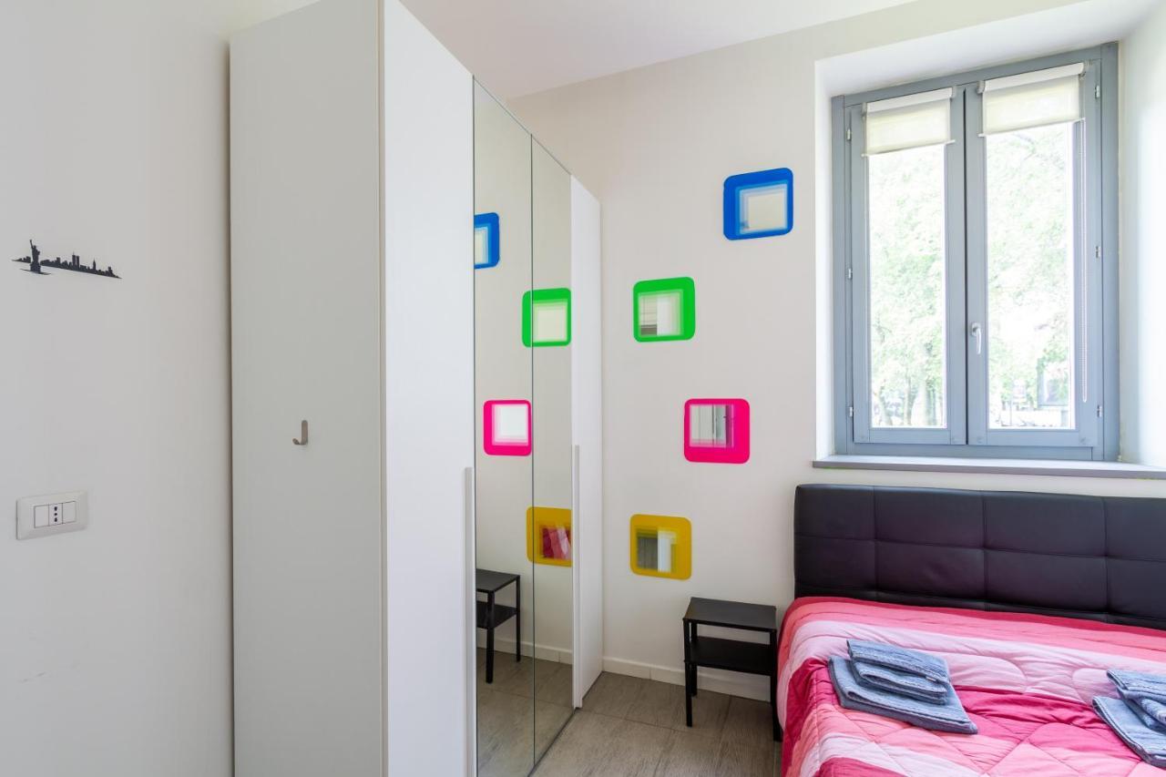 Lux Apartment Milano Metro M2 Luaran gambar